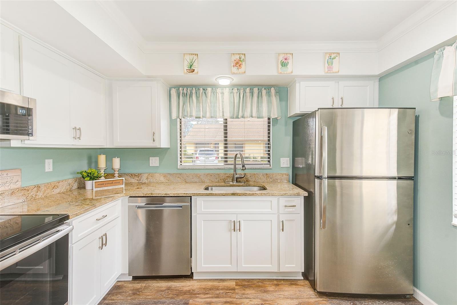 Image 14 of 28 For 2546 Oakleaf Lane 35d