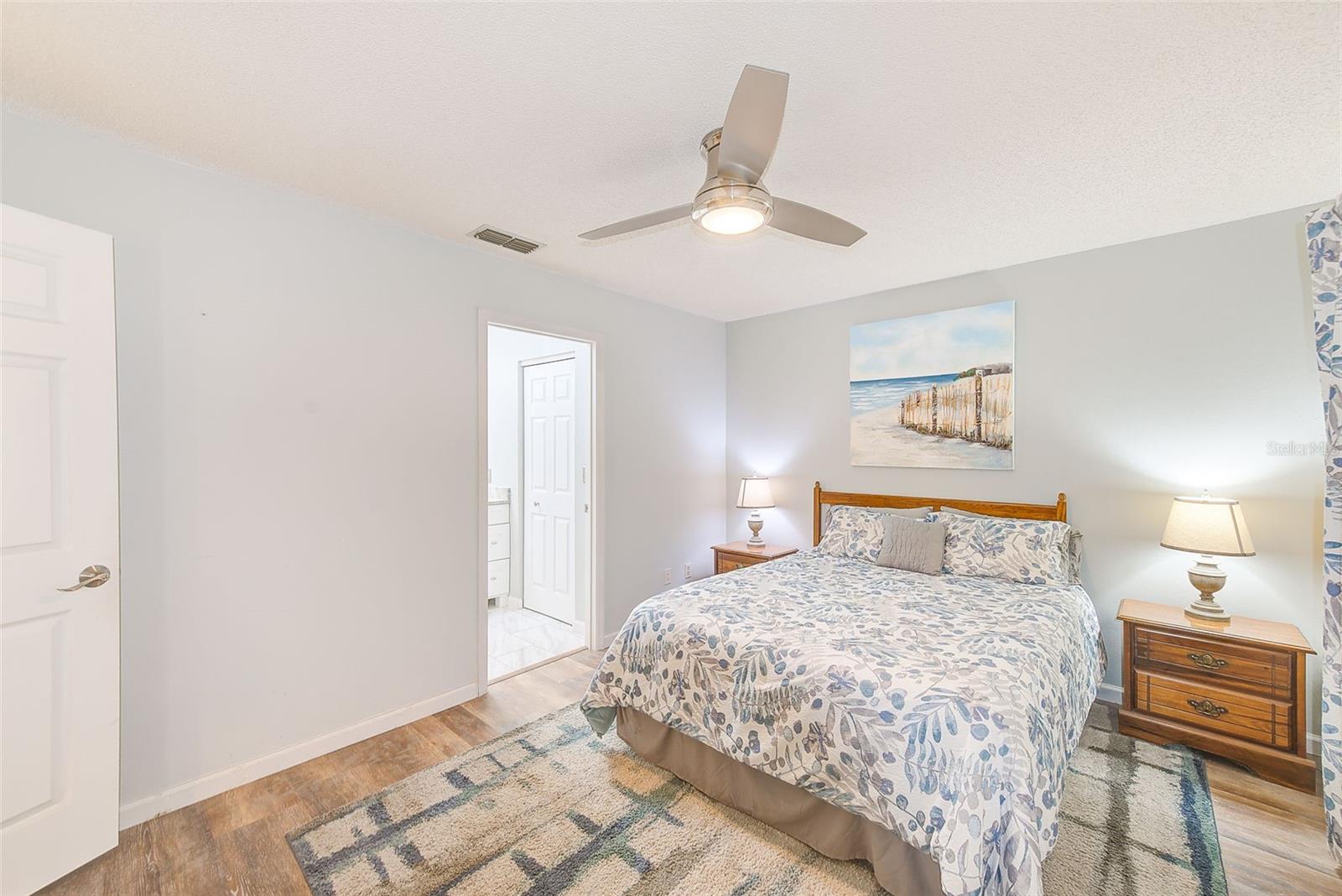 Image 16 of 28 For 2546 Oakleaf Lane 35d
