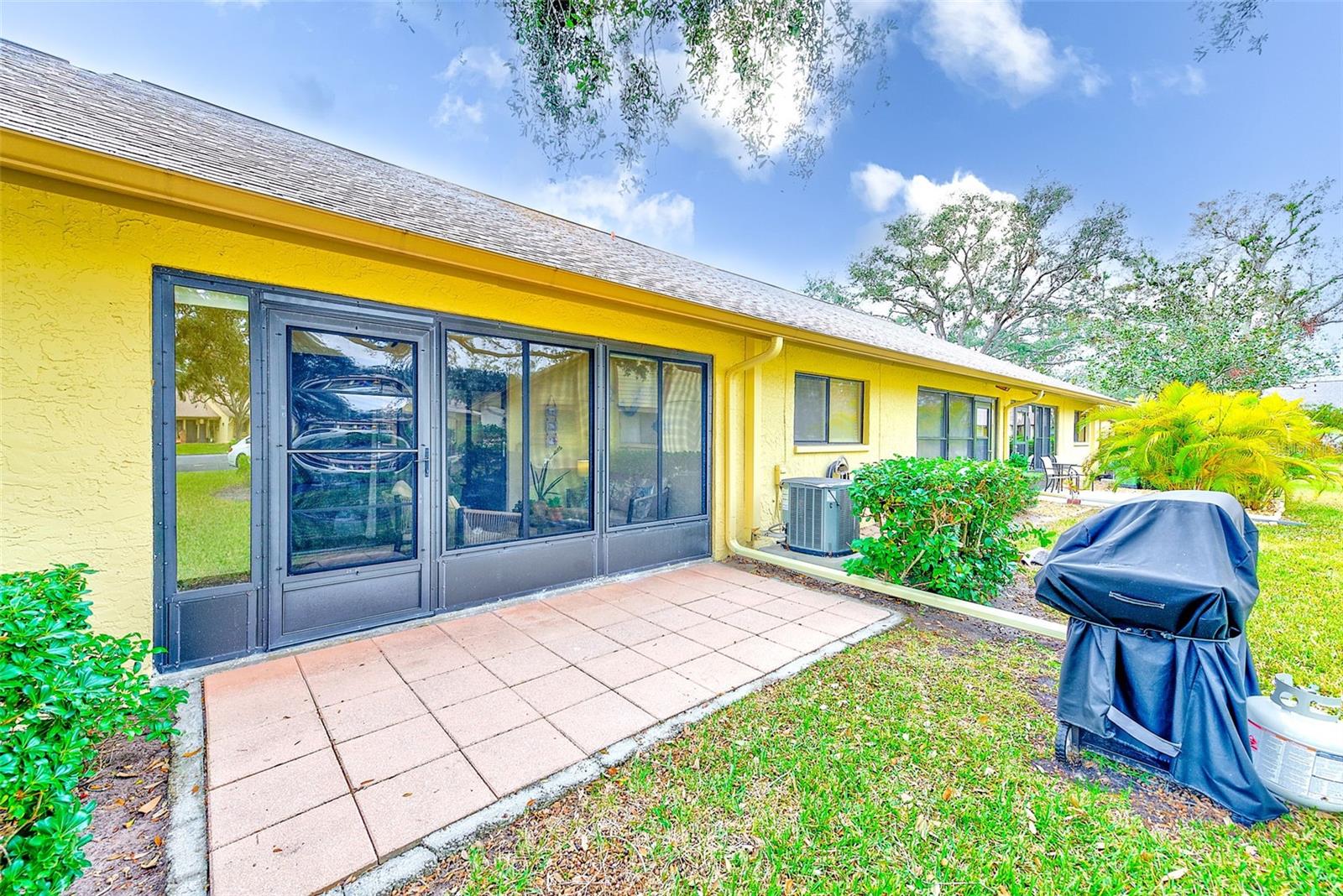Image 26 of 28 For 2546 Oakleaf Lane 35d