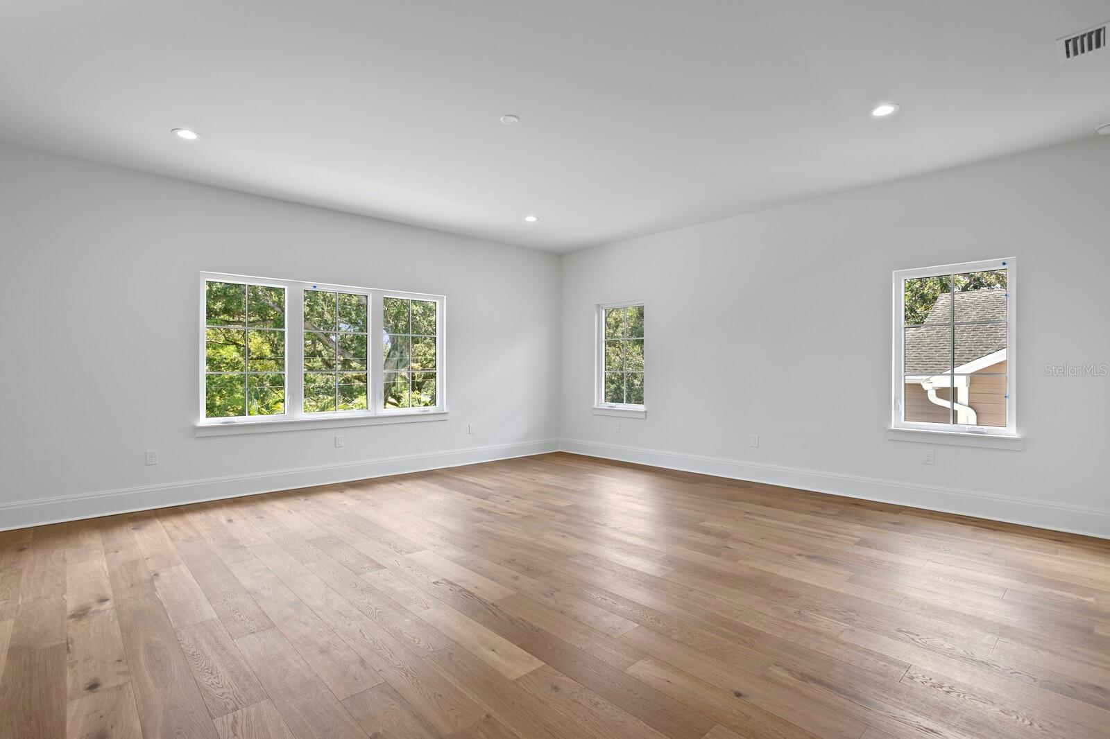 Image 51 of 100 For 4614 Tennyson Avenue