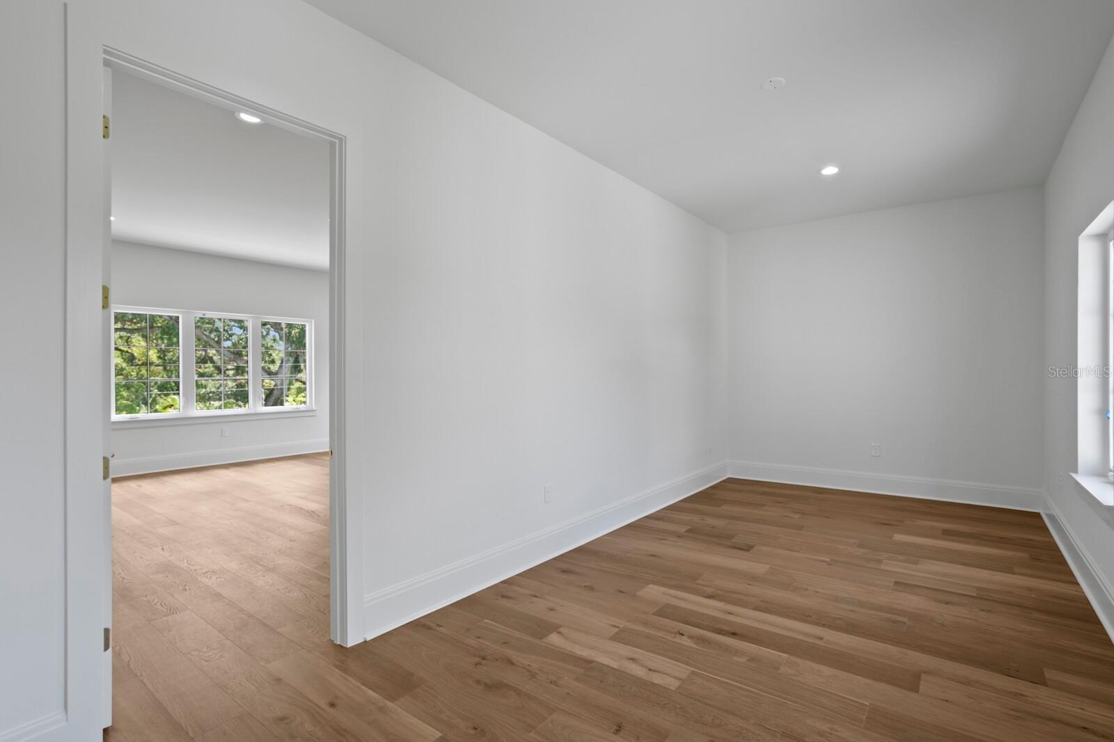 Image 52 of 100 For 4614 Tennyson Avenue