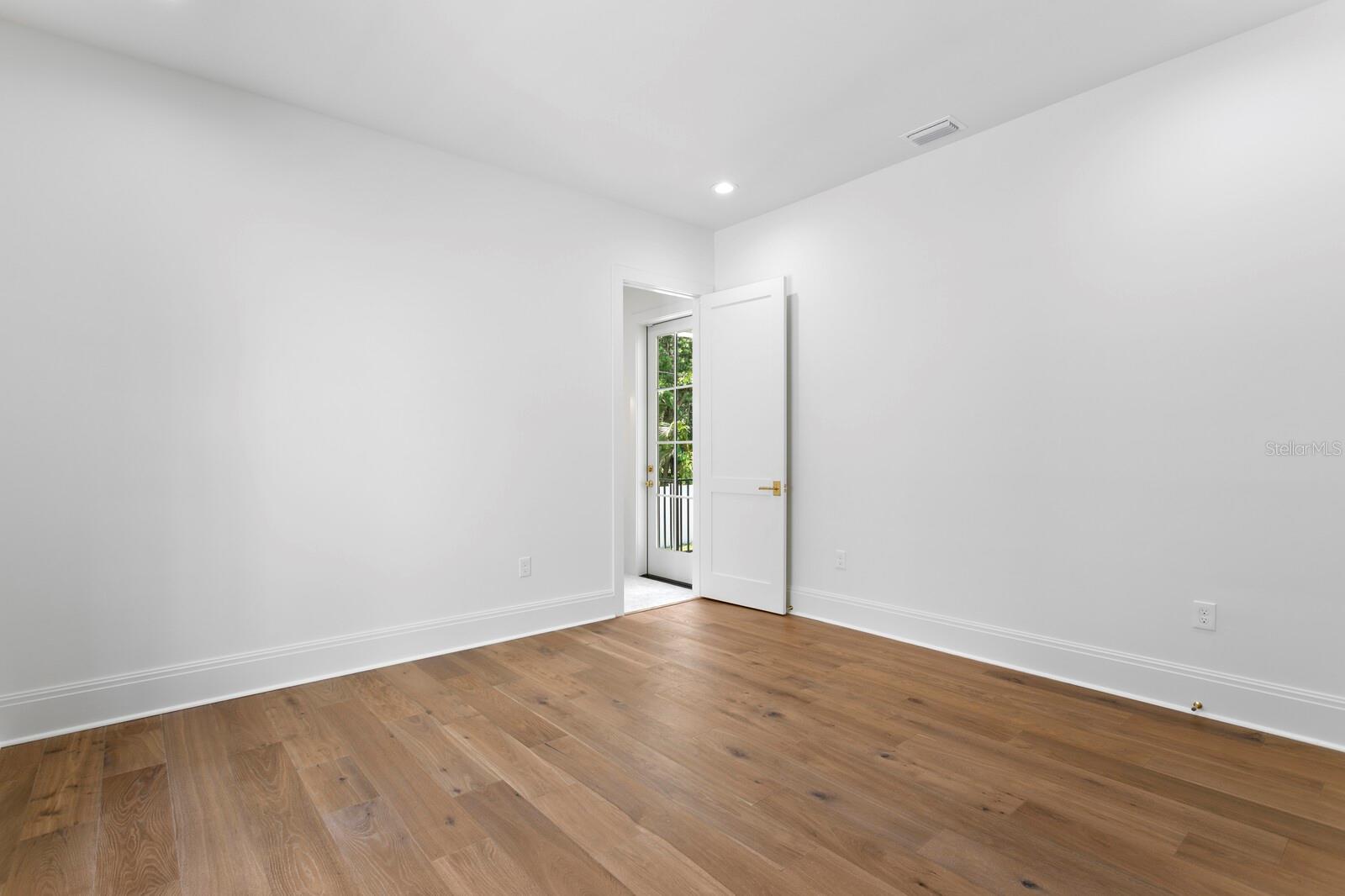 Image 73 of 100 For 4614 Tennyson Avenue