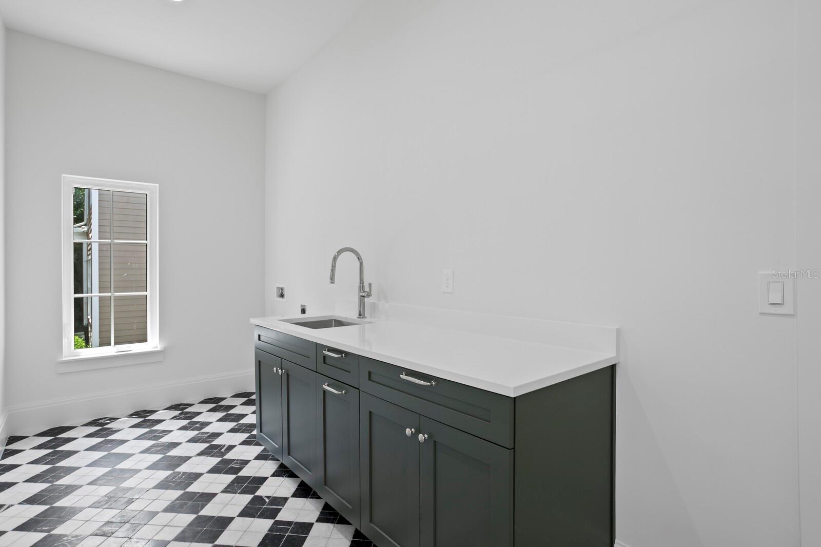Image 75 of 100 For 4614 Tennyson Avenue