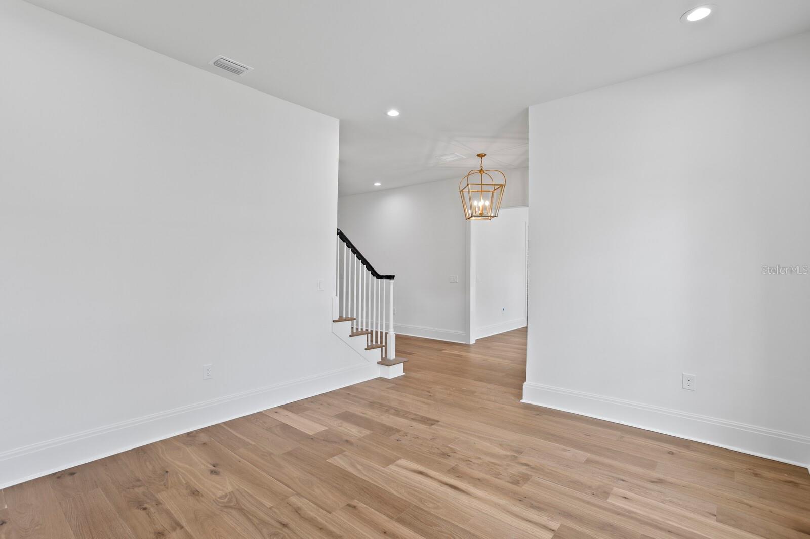 Image 78 of 100 For 4614 Tennyson Avenue