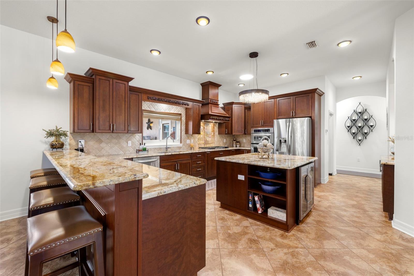 Listing photo id 22 for 14739 Vista View Court