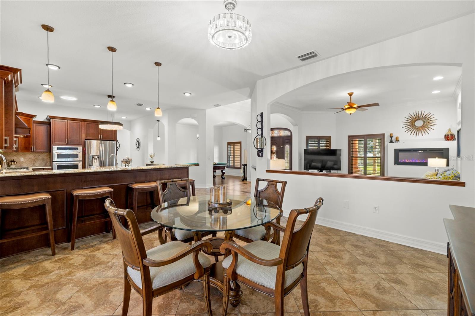 Listing photo id 25 for 14739 Vista View Court