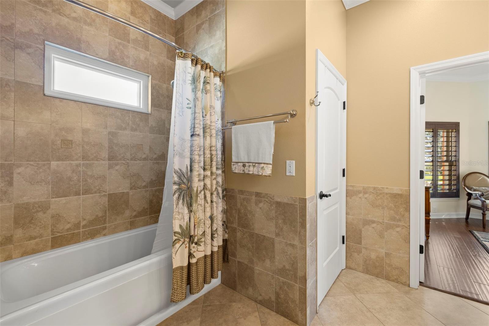 Listing photo id 36 for 14739 Vista View Court