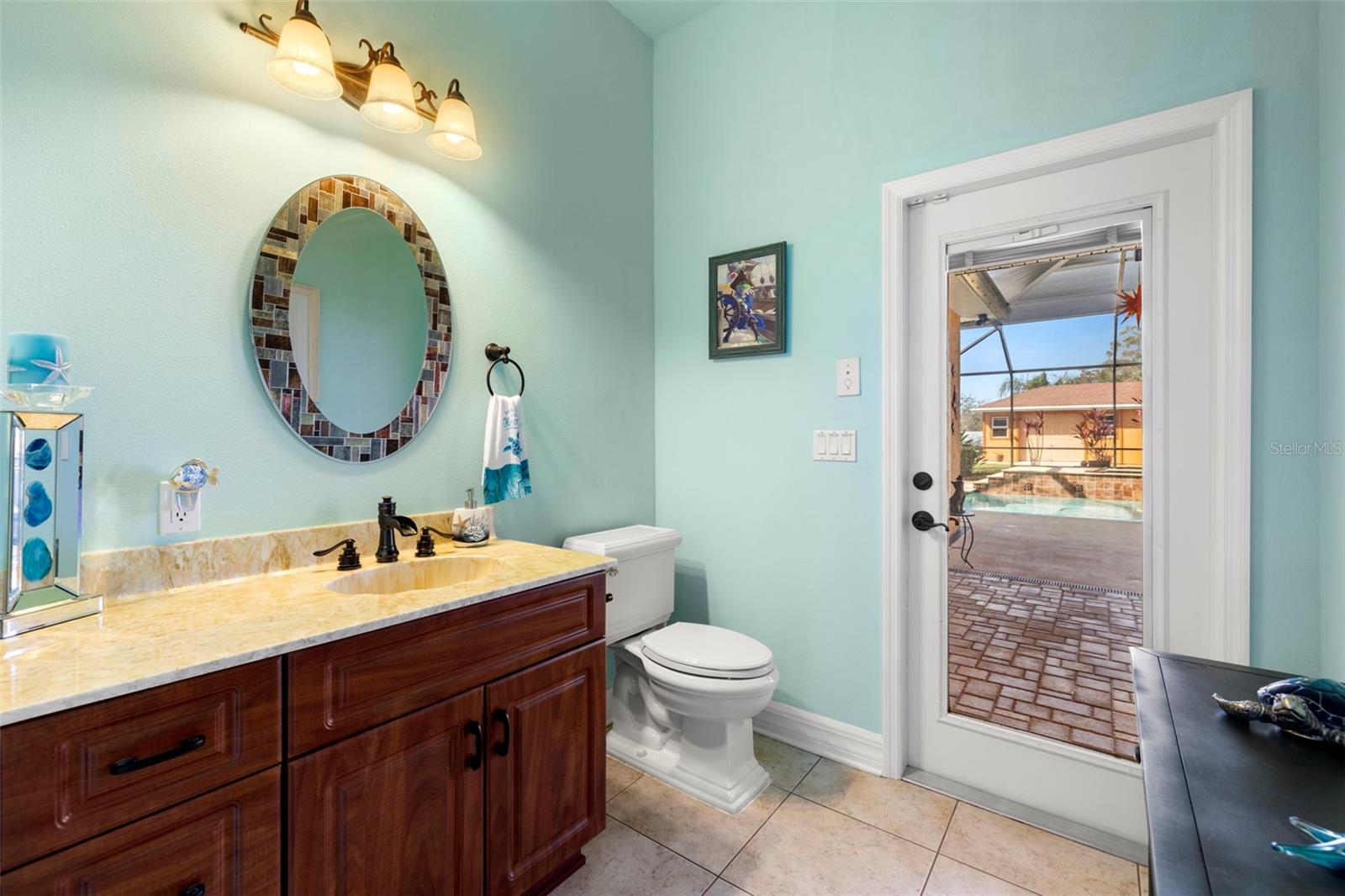 Listing photo id 42 for 14739 Vista View Court