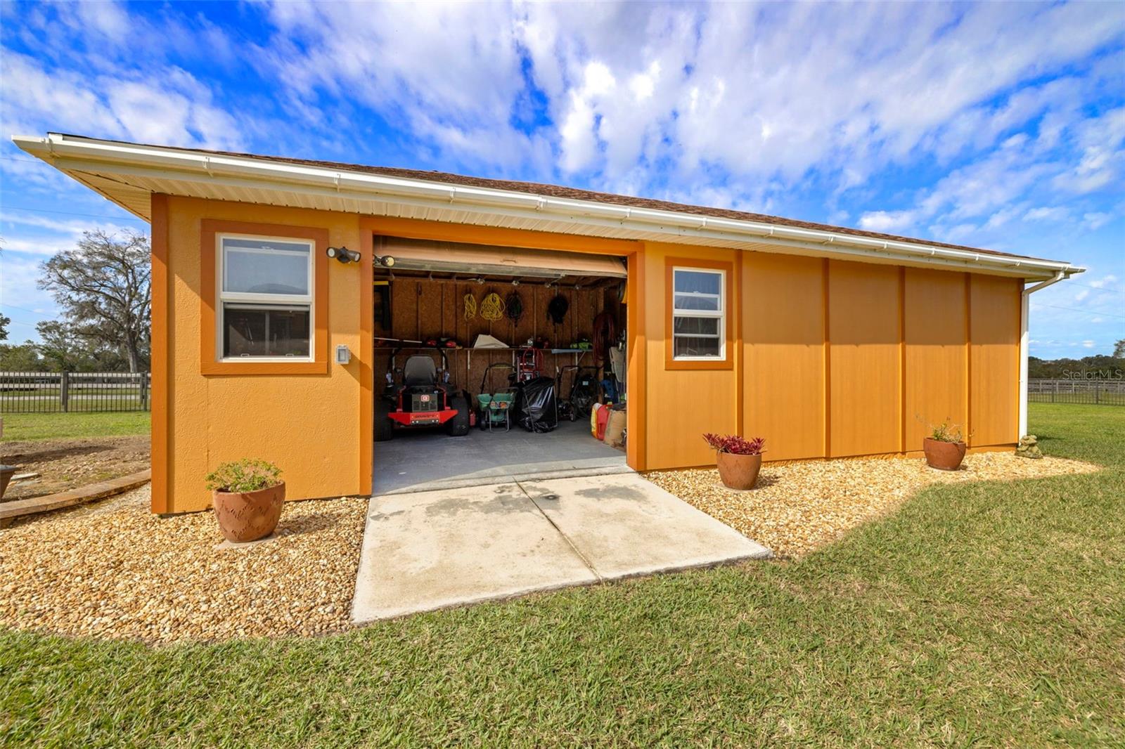 Listing photo id 55 for 14739 Vista View Court