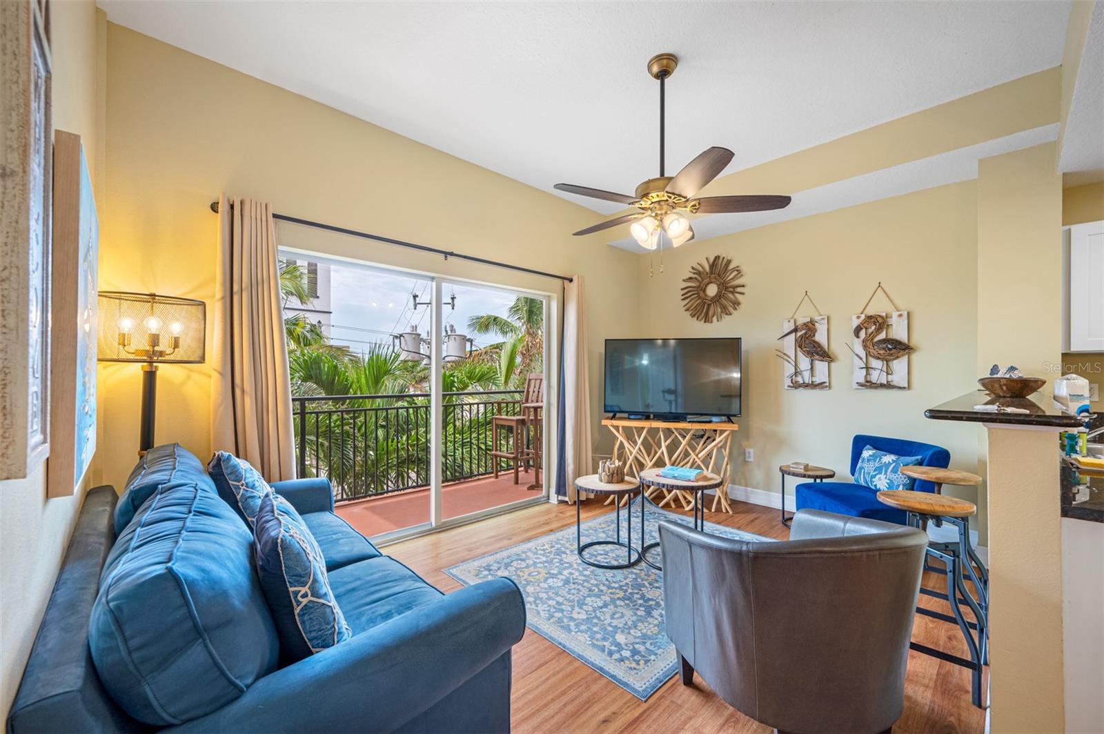 Image 13 of 56 For 13235 Gulf Boulevard 306