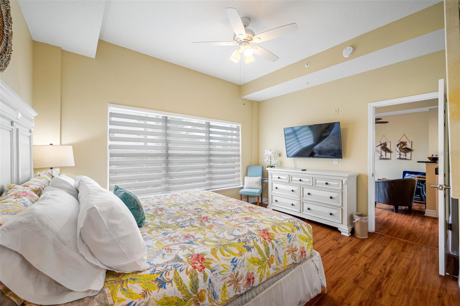 Image 16 of 56 For 13235 Gulf Boulevard 306