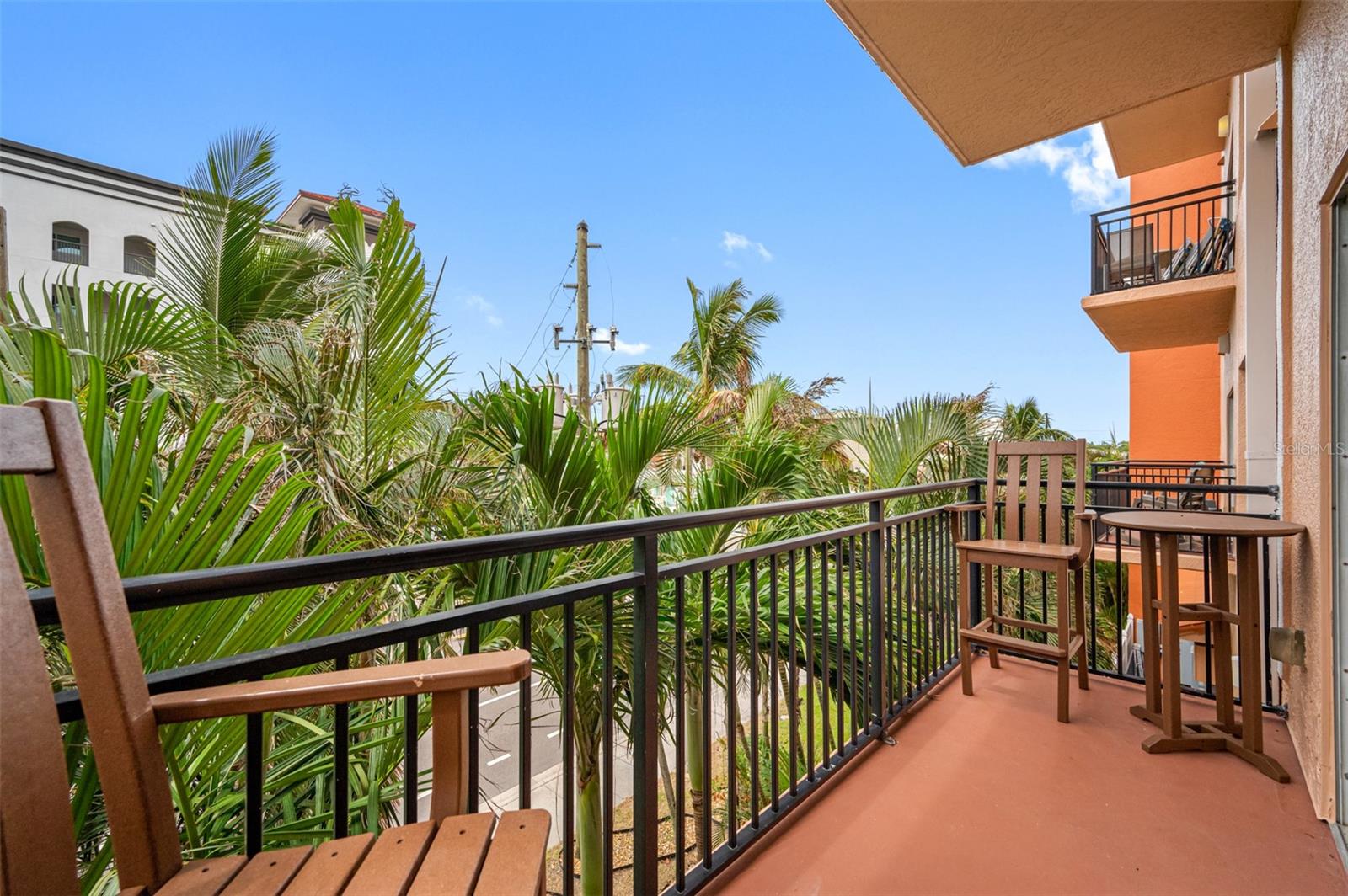 Image 27 of 56 For 13235 Gulf Boulevard 306