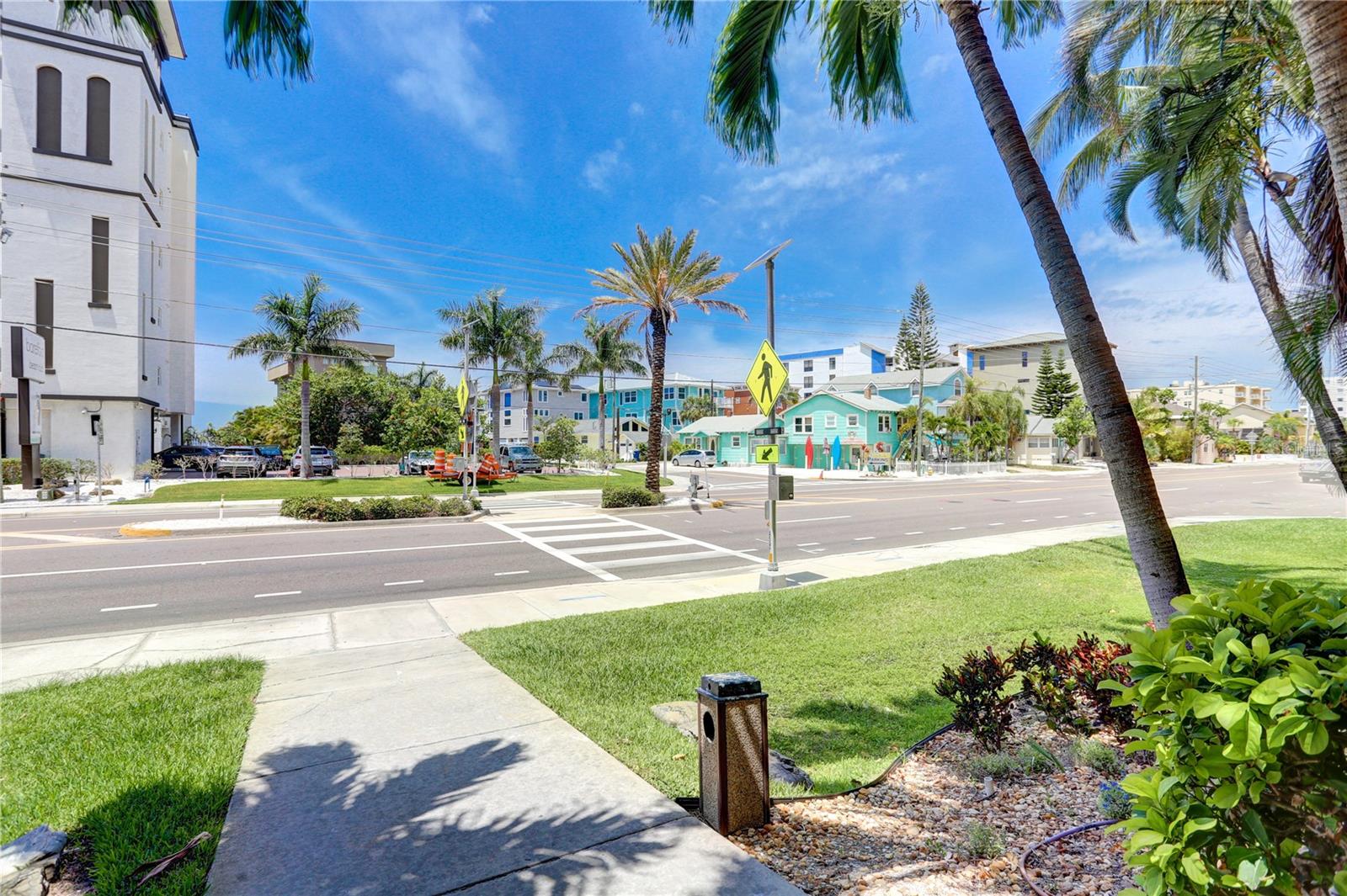 Image 41 of 56 For 13235 Gulf Boulevard 306