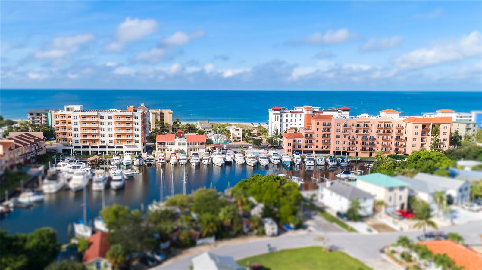 Image 51 of 56 For 13235 Gulf Boulevard 306