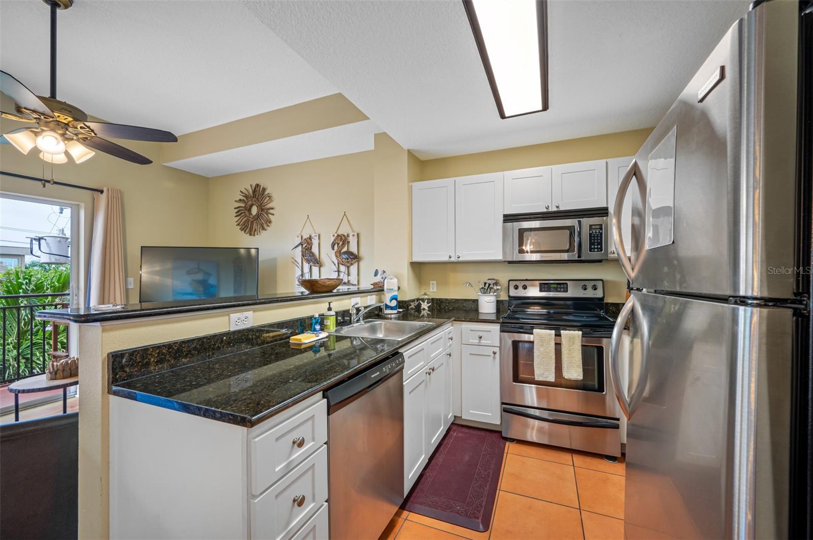 Image 6 of 56 For 13235 Gulf Boulevard 306