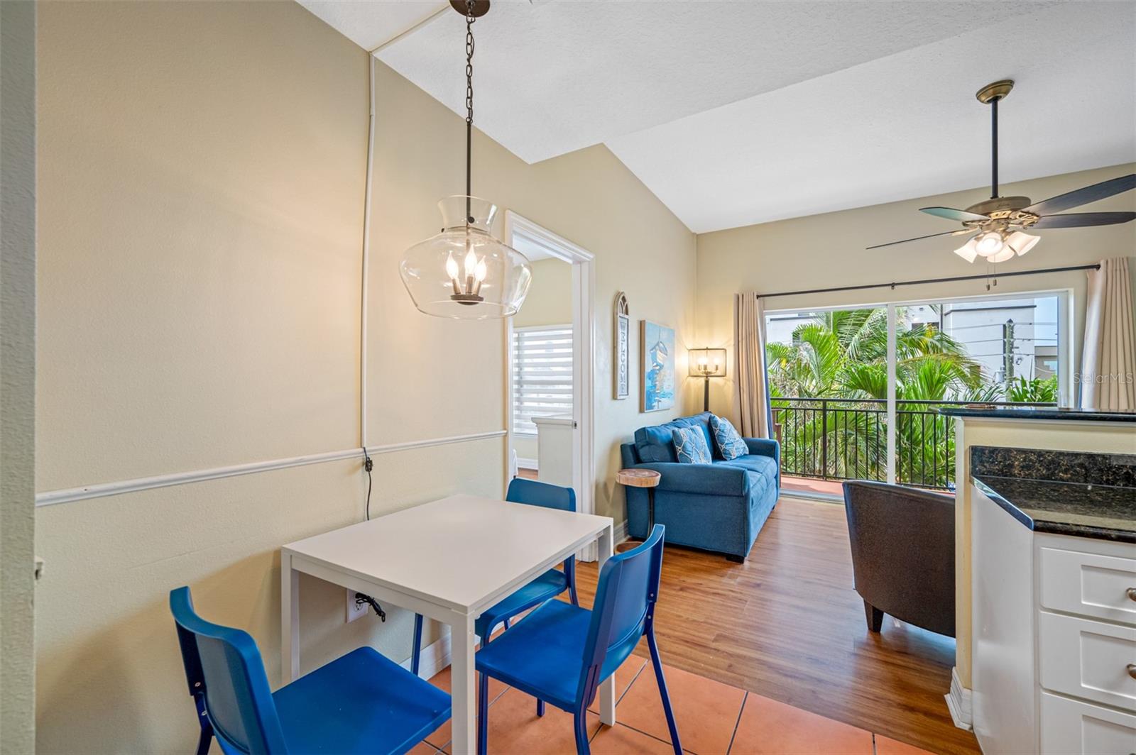 Image 9 of 56 For 13235 Gulf Boulevard 306