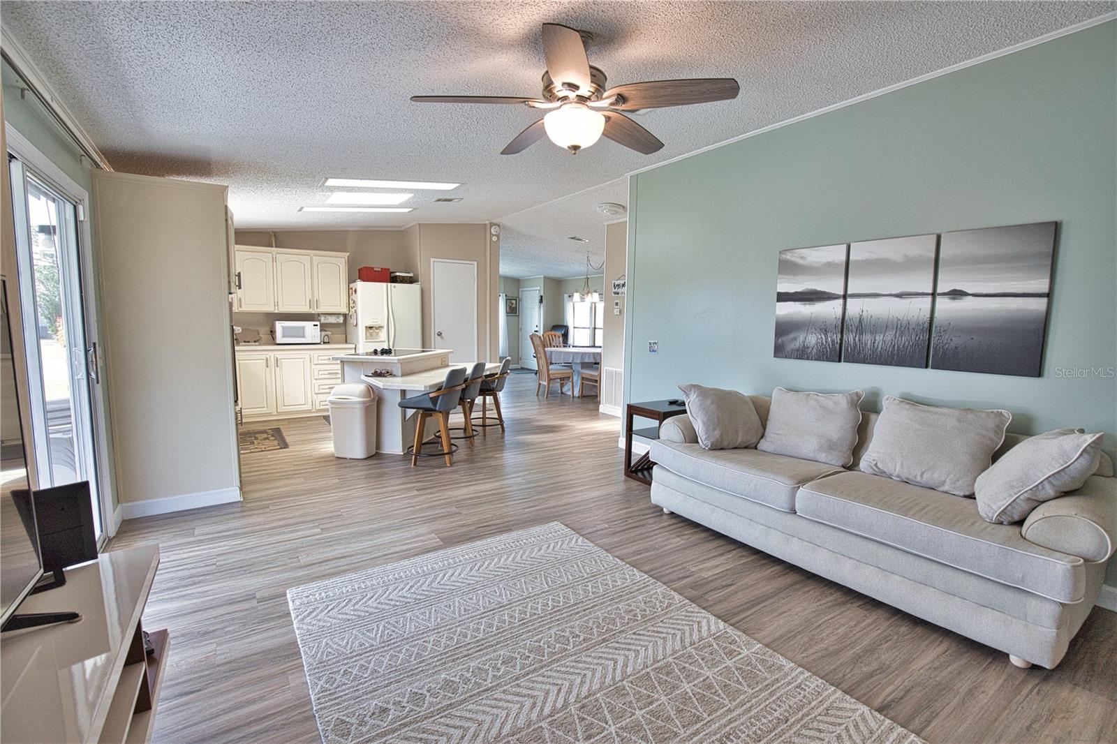 Image 30 of 97 For 439 Loma Linda