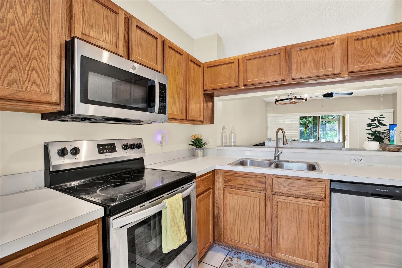 Image 7 of 24 For 8541 Hunters Key Circle
