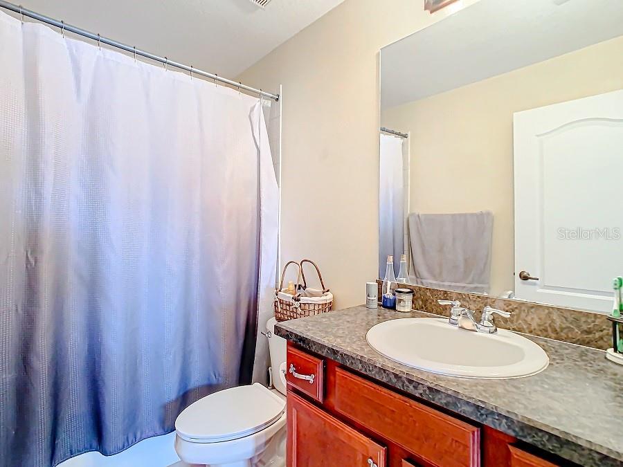 Listing photo id 29 for 1805 Abbey Trace Drive