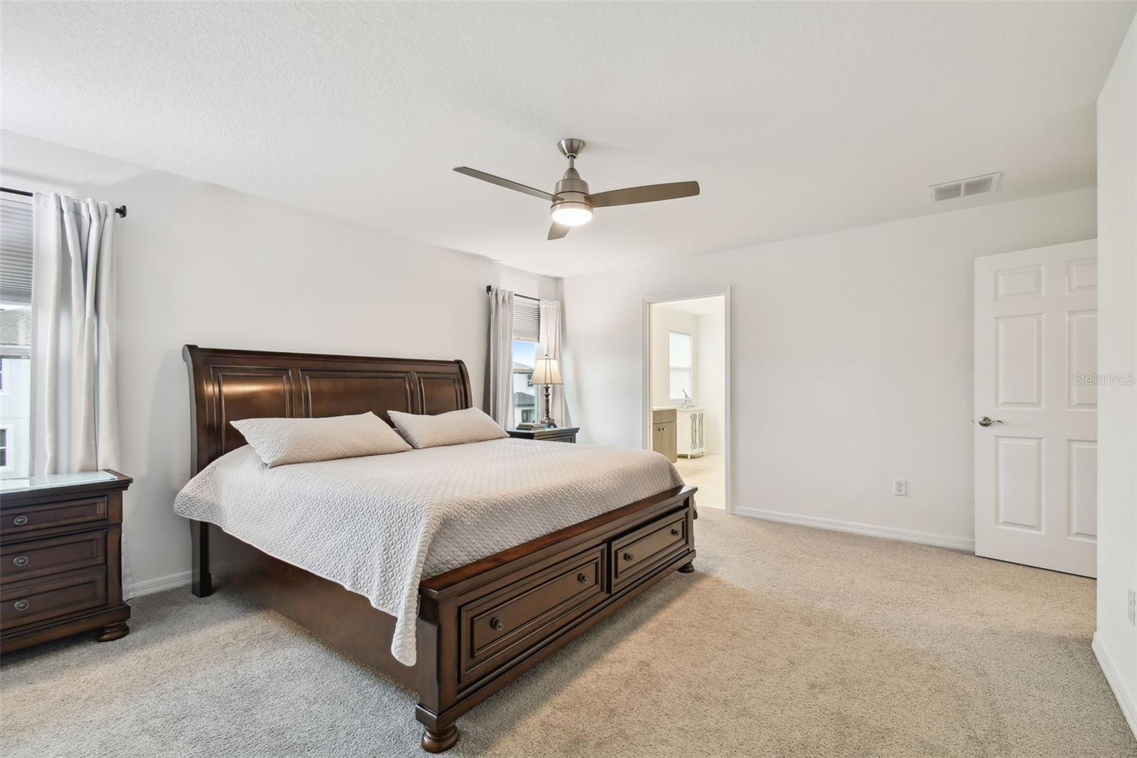 Listing photo id 26 for 7491 Notched Pine Bend