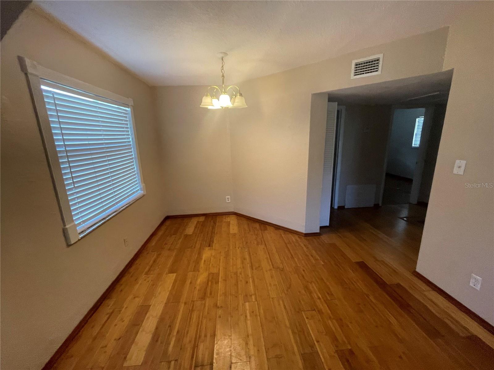 Listing photo id 1 for 540 Florida Circle S