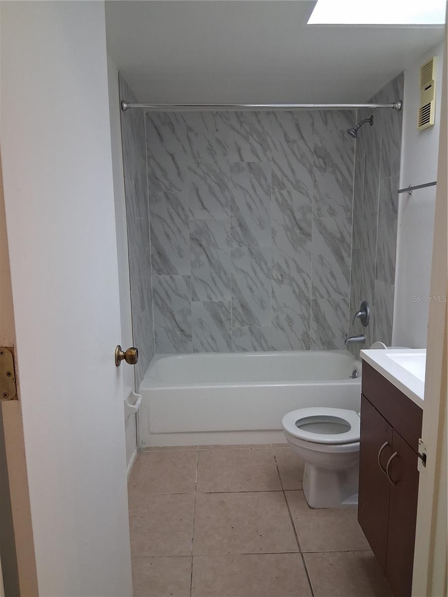 Image 11 of 15 For 2357 Walton Circle M4