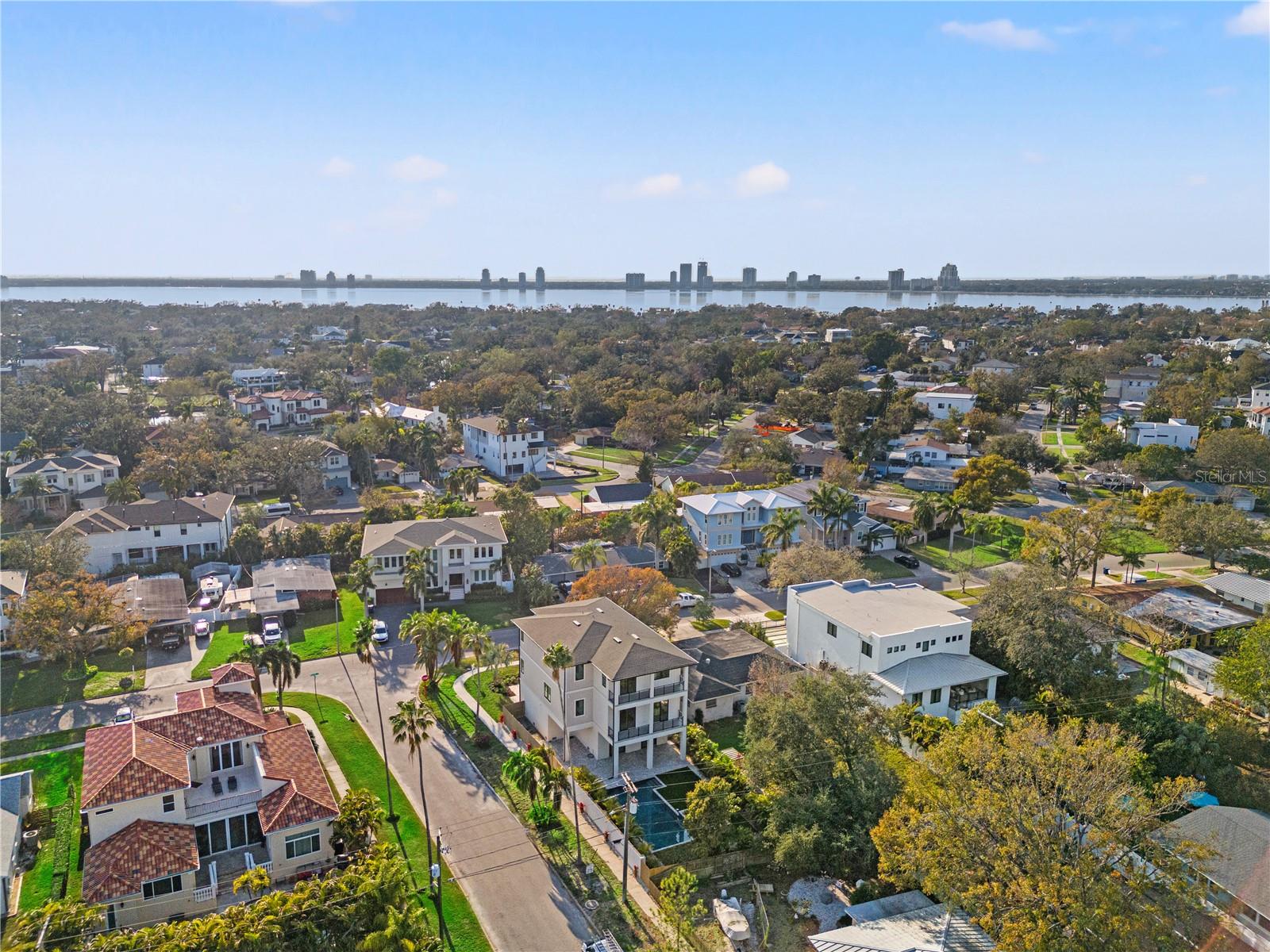 Listing photo id 49 for 531 Danube Avenue