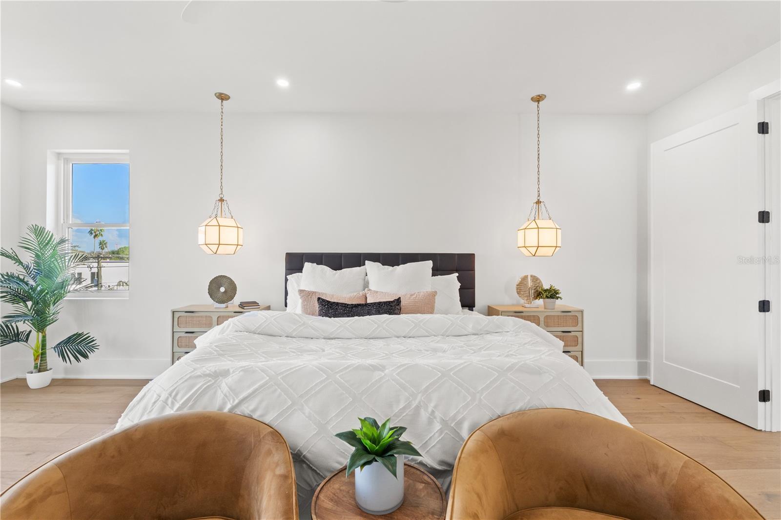 Image 73 of 100 For 531 Danube Avenue