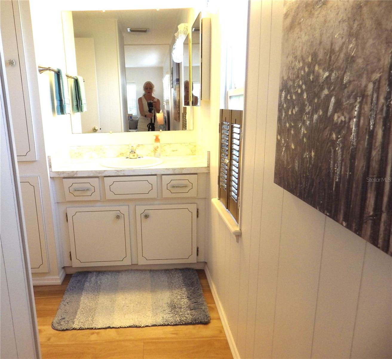 Image 30 of 35 For 574 Queen Palm Street