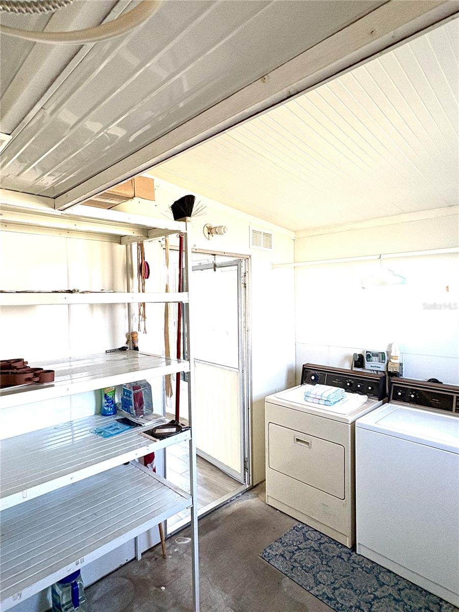 Image 34 of 35 For 574 Queen Palm Street