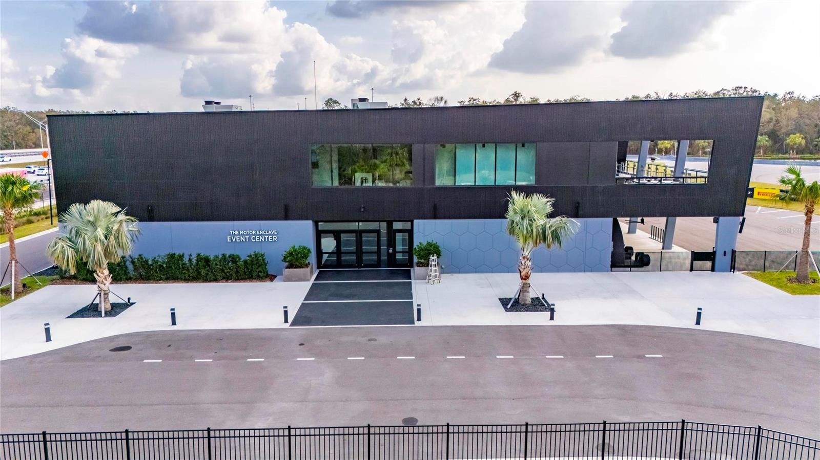 Image 40 of 43 For 6500 Motor Enclave Way 909