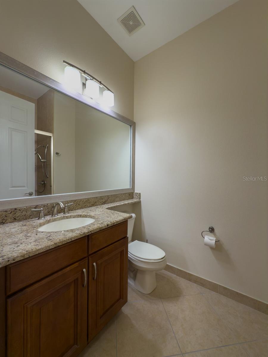 Listing photo id 33 for 16206 Diamond Bay Drive