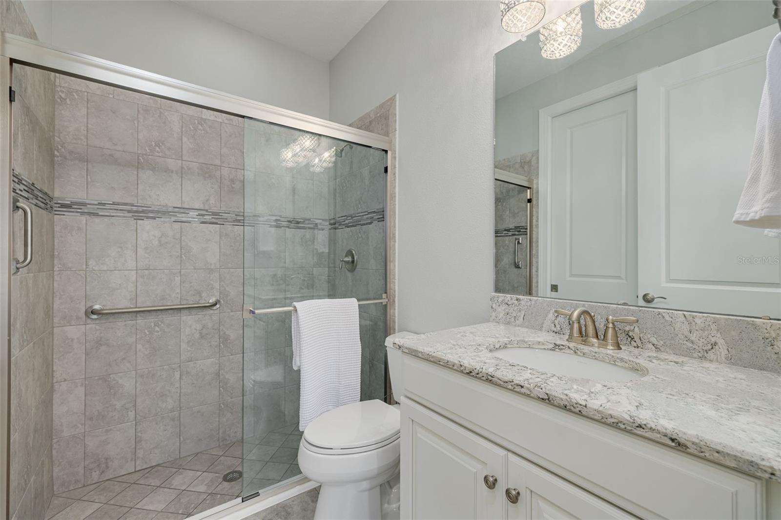 Listing photo id 20 for 11563 Callisia Drive