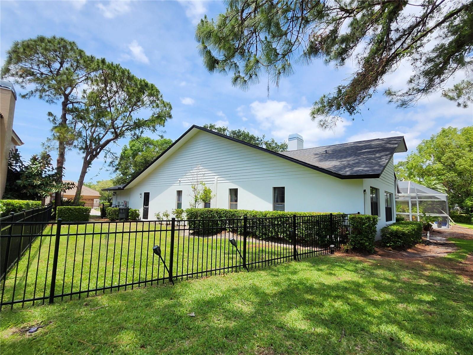 Image 10 of 84 For 16311 Colwood Drive