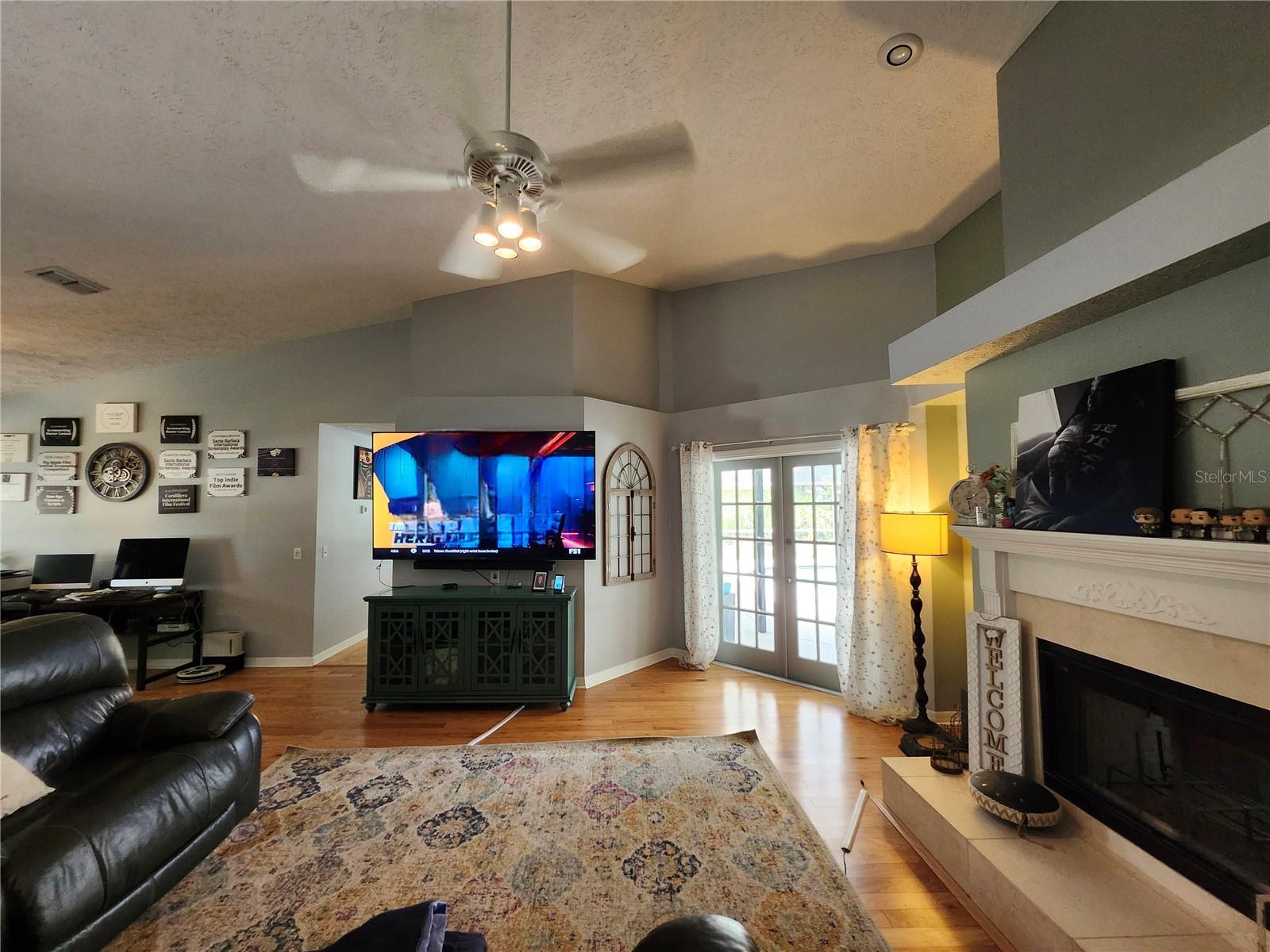 Image 24 of 84 For 16311 Colwood Drive