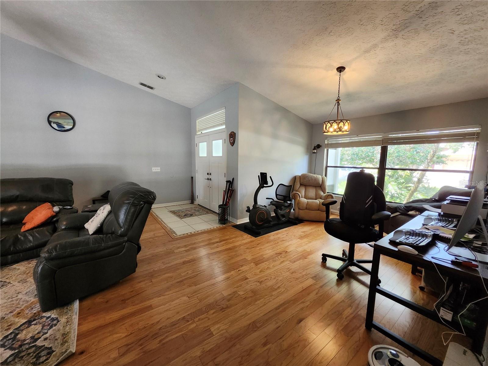 Image 28 of 84 For 16311 Colwood Drive