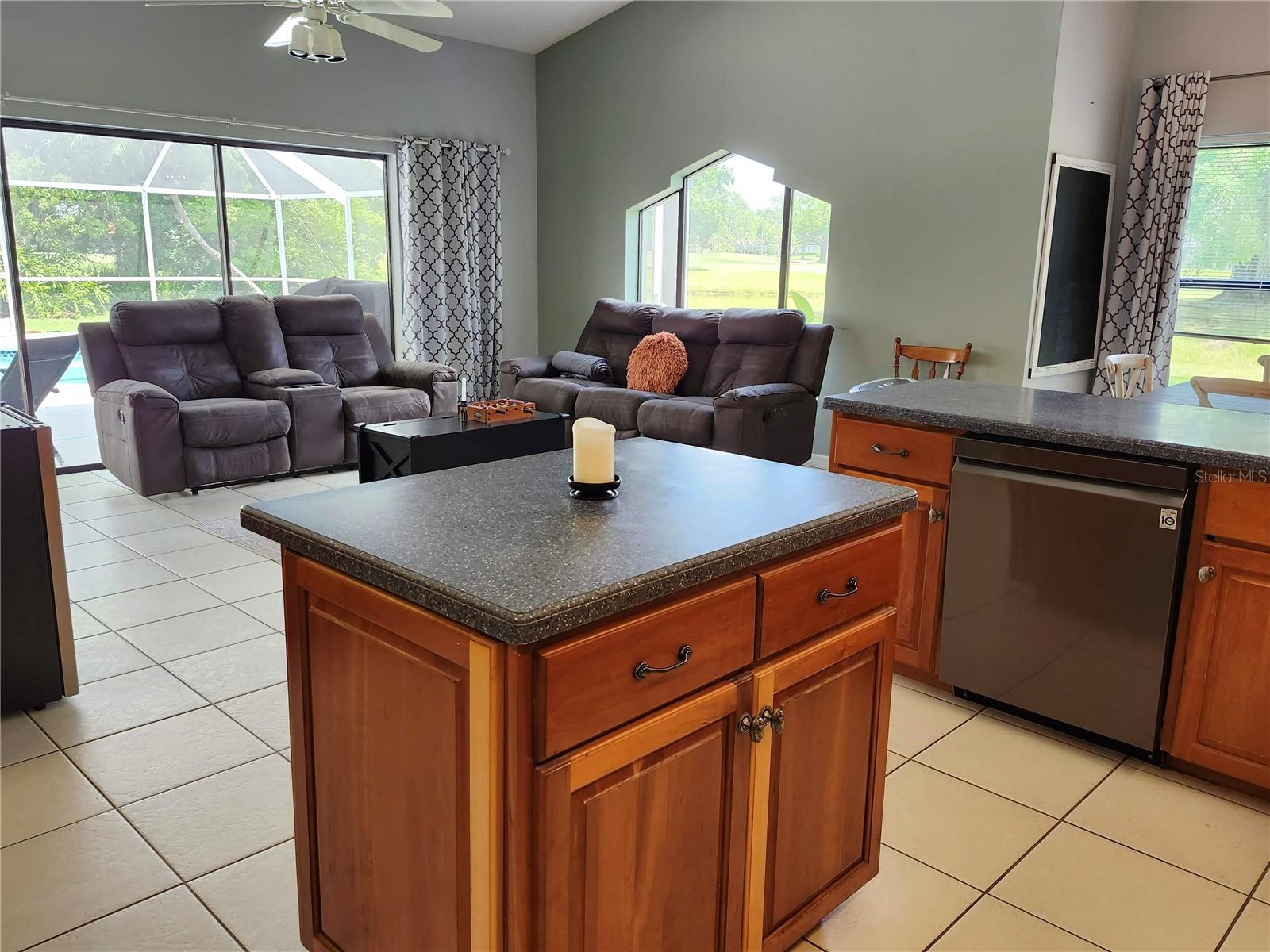 Image 32 of 84 For 16311 Colwood Drive