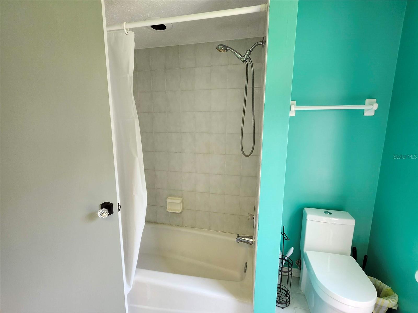 Image 62 of 84 For 16311 Colwood Drive