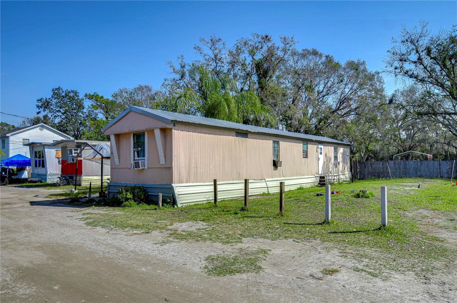 Image 19 of 35 For 425 18th Street Se