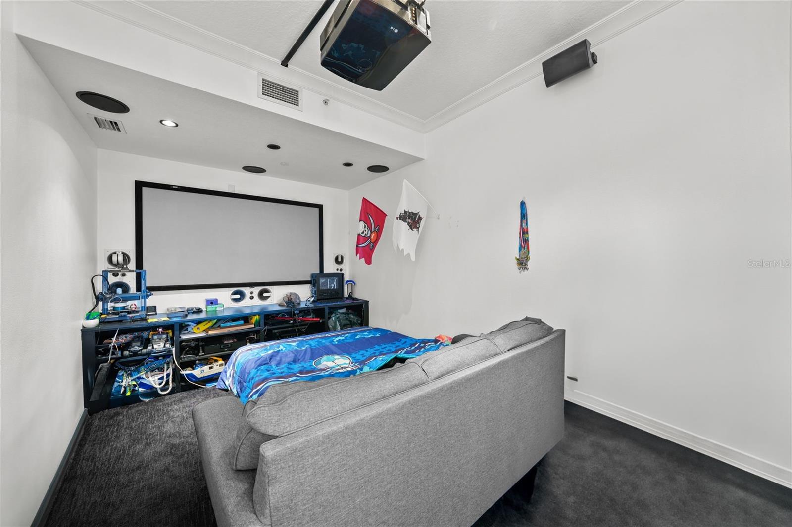 Image 15 of 35 For 449 12th Street 2401