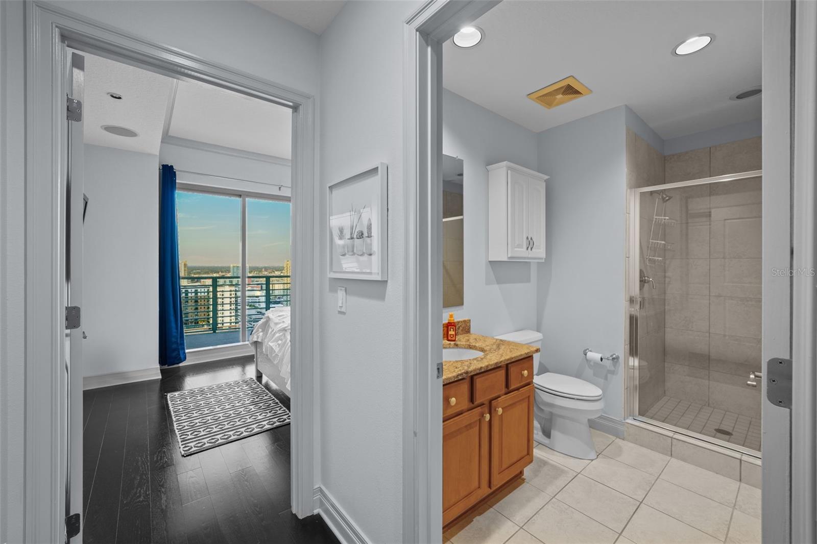 Image 22 of 35 For 449 12th Street 2401
