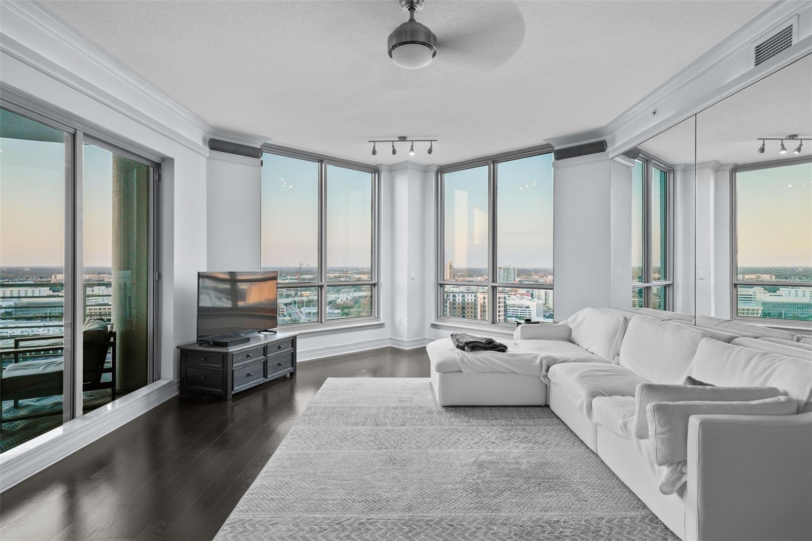 Image 7 of 35 For 449 12th Street 2401