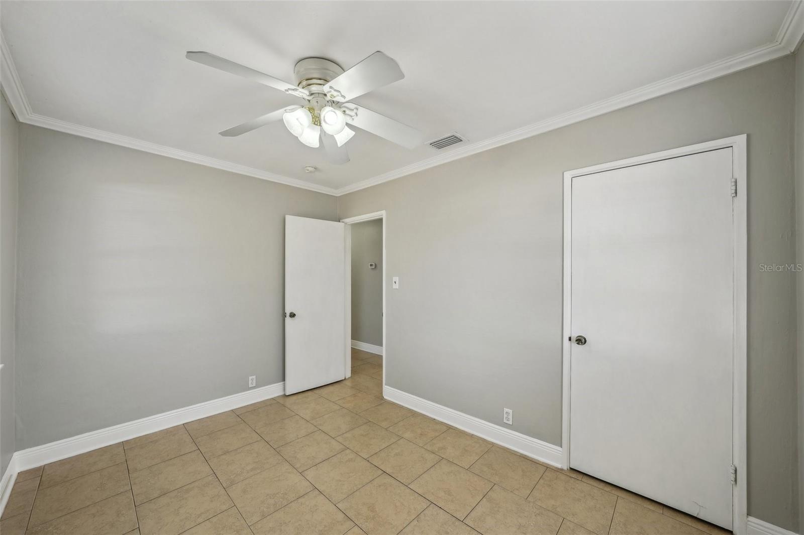 Image 22 of 44 For 4101 Leila Avenue