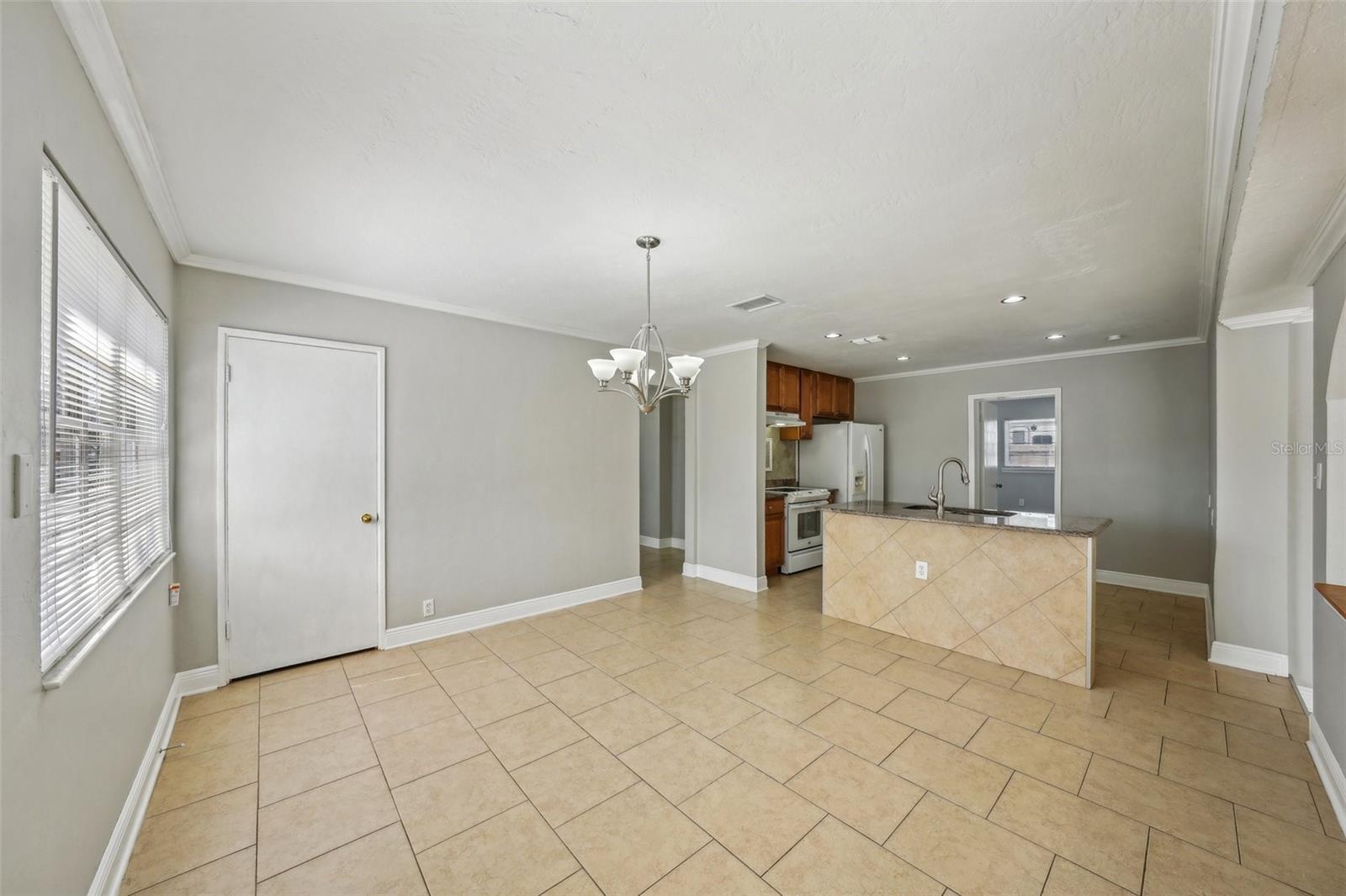 Image 7 of 44 For 4101 Leila Avenue
