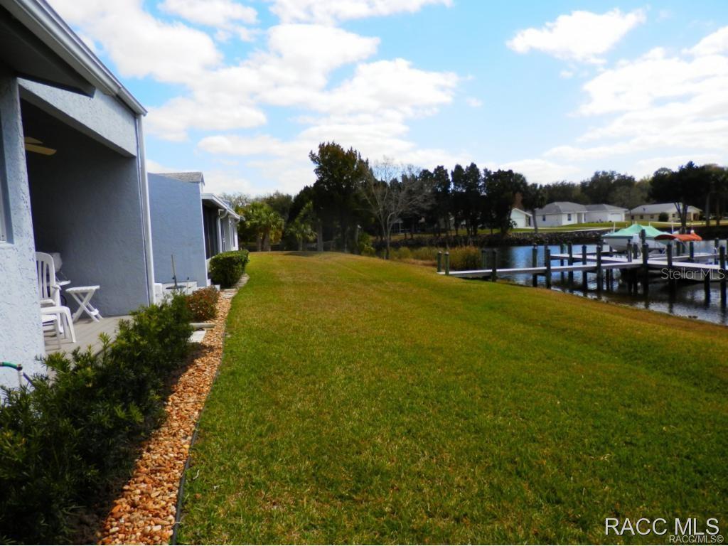 Listing photo id 13 for 10972 Cove Harbor Drive 13