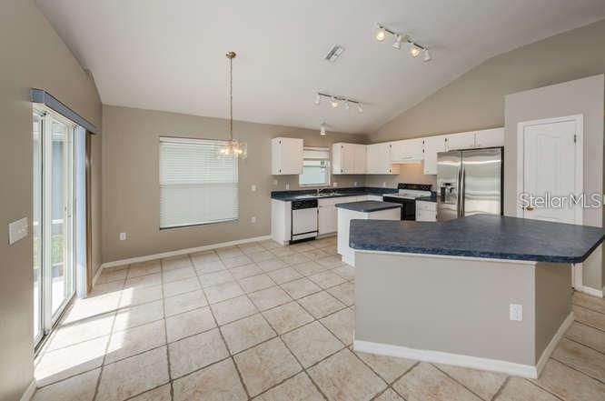 Image 5 of 57 For 10251 Oasis Palm Drive