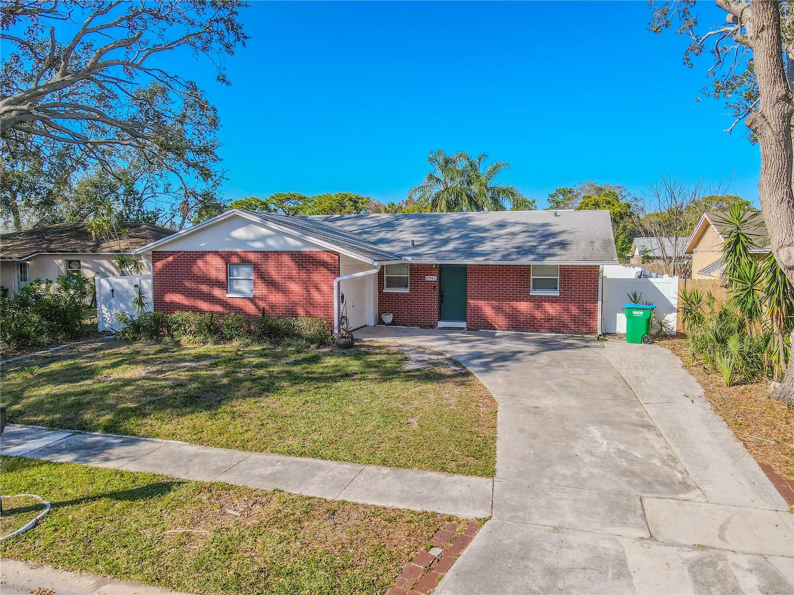 Details for 6961 Dalkeith Avenue N, ST PETERSBURG, FL 33709