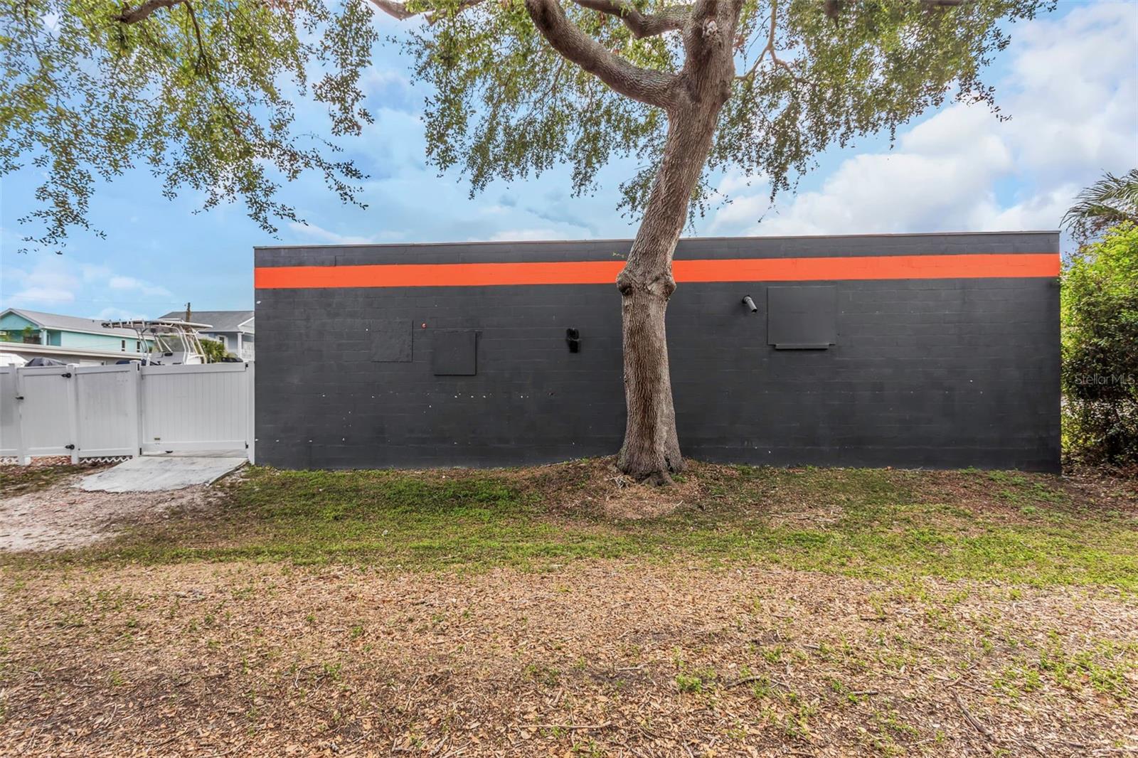 Image 11 of 59 For 430 1-2 Douglas Avenue B