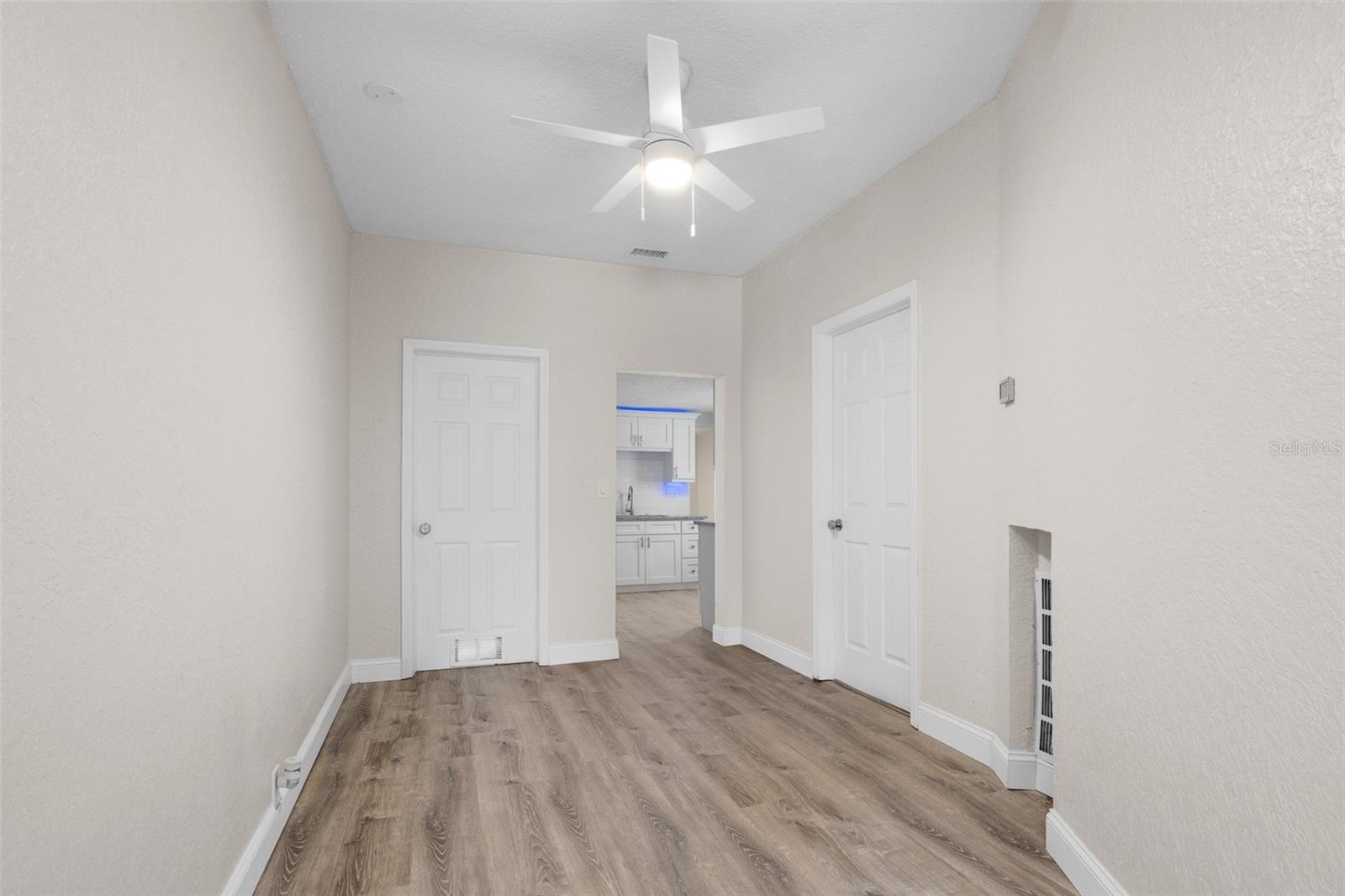 Listing photo id 19 for 1931 24th Street S