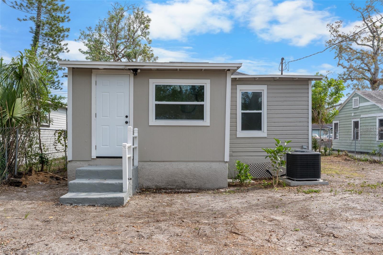 Listing photo id 31 for 1931 24th Street S